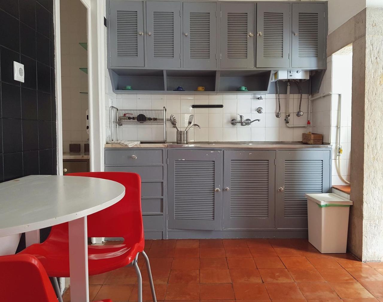 The Blue House - Saint Pauls Apartment Lisbon Bagian luar foto